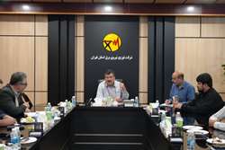 مدیرعامل شرکت توزیع نیروی برق استان تهران بر ضرورت آغاز عملیات اجرای پروژه‌های کنترل‌پذیری و هوشمندسازی شبکه تأکید کرد