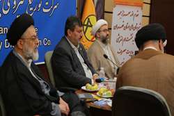 برگزاری نشست هم‌اندیشی ائمه جمعه شهرستان های استان تهران با محوریت فرهنگ‌سازی مصرف بهینه انرژی